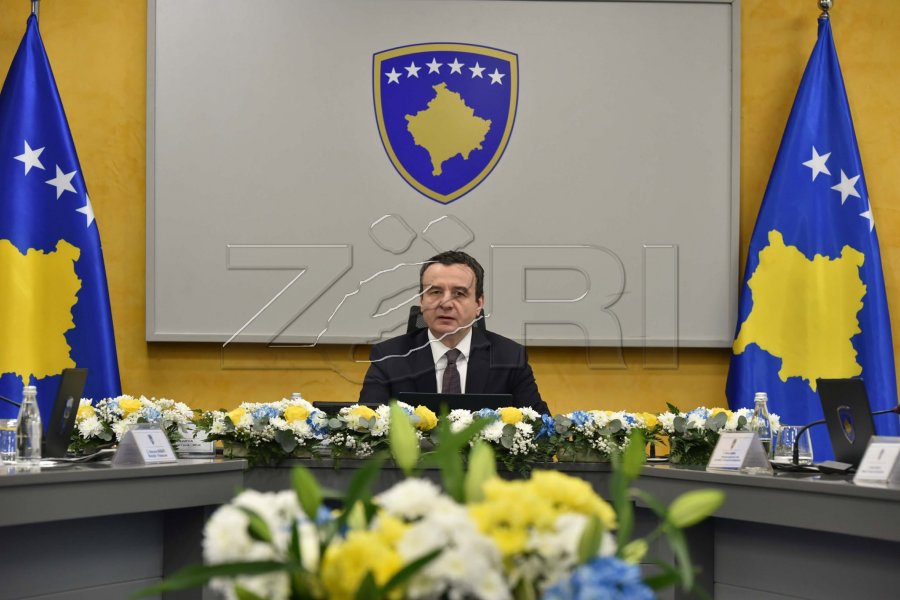 Kurti përmend ish-krerët e UÇK-së që po gjykohen në Hagë: Historia do ta bëjë gjykimin e drejtë