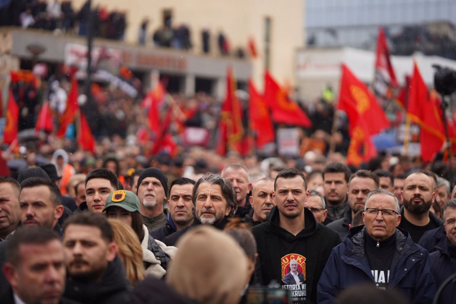 Abdixhiku e Rama me qëndrime të kundërta për protestën për Specialen