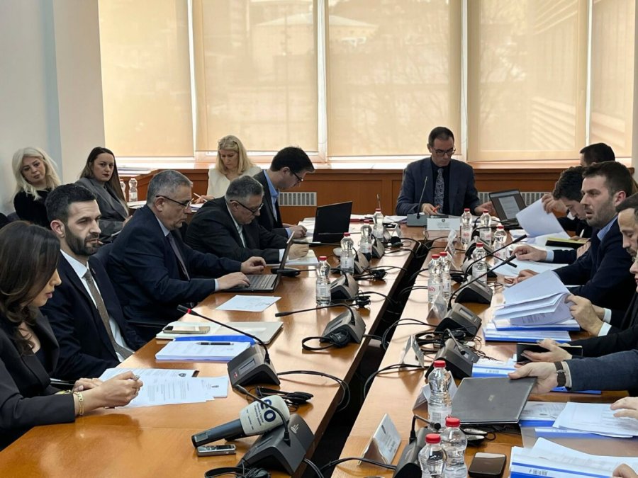 Pa asnjë votë kundër  Komisioni për Buxhet e përfshin buxhetin e Prishtinës në projektligj