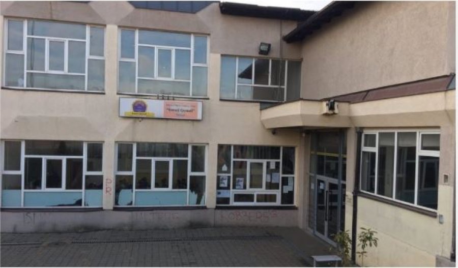 Shkolla “Ismail Qemali” në Prishtinë kundër Drejtorisë së Arsimit, s’e ndryshon orarin e mësimit për Ramazan