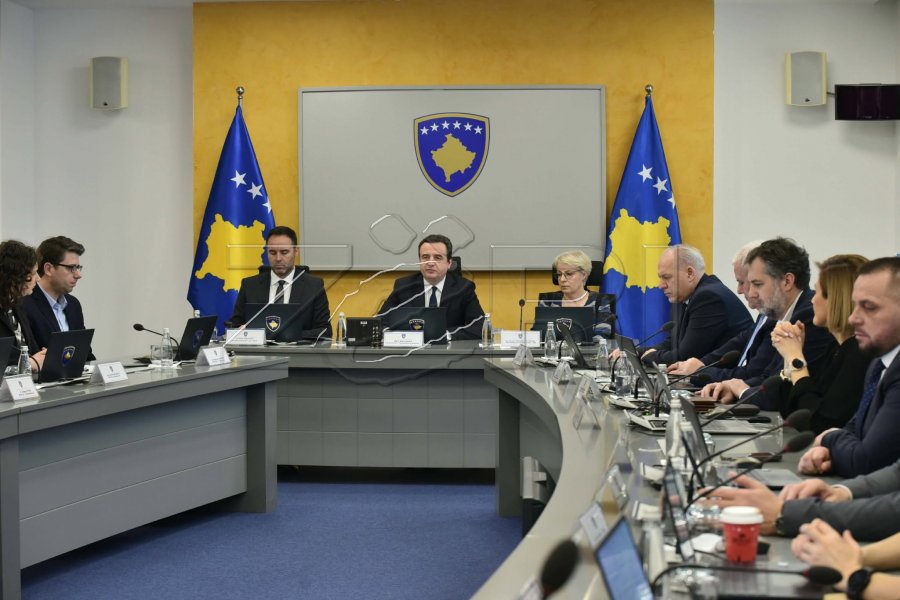 Qeveria miraton themelimin e Këshillit për shënimin e 28 vjetorit të Epopesë së UÇK së