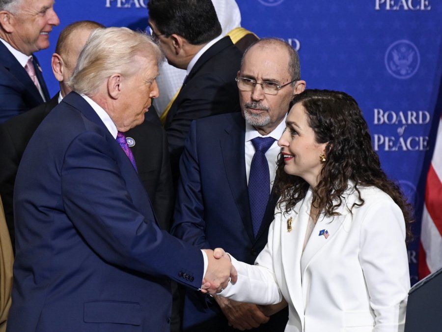 “Kosova krah SHBA-së”, Osmani falënderon Trumpin për partneritetin në Bordin e Paqes