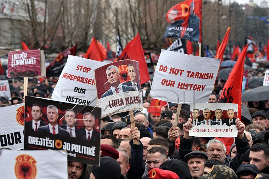 “Kthim i viktimës në dhunues” – Serwer i ashpër ndaj Gjykatës Speciale