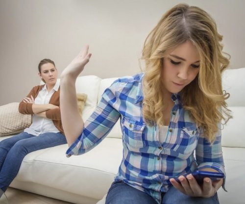 15 veprimet me të cilat adoleshentët i nervozojnë prindërit