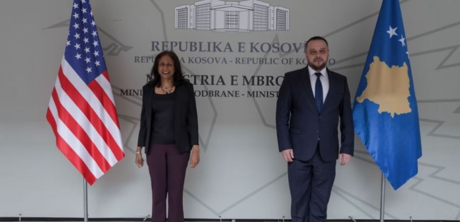 Prattipati takohet me Maqedoncin, flasin për bashkëpunimin në fushën e mbrojtjes