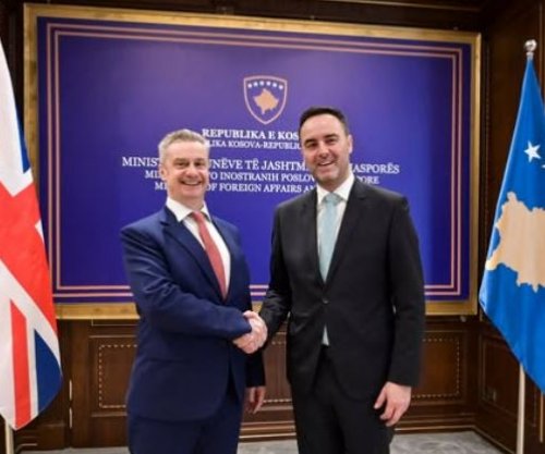 Konjufca në takim me ambasadorin britanik, flasin për nevojën për politikë të jashtme dhe siguri