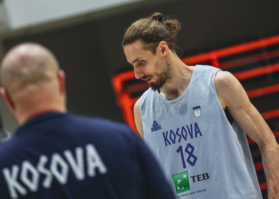 Kosova dorëzohet në fund, Sllovakia merr fitoren në “Sezai Surroi”