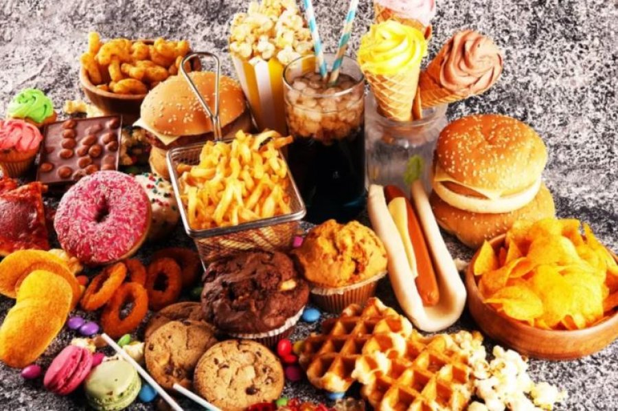 Ushqimet që s duhet ngrënë para gjumit