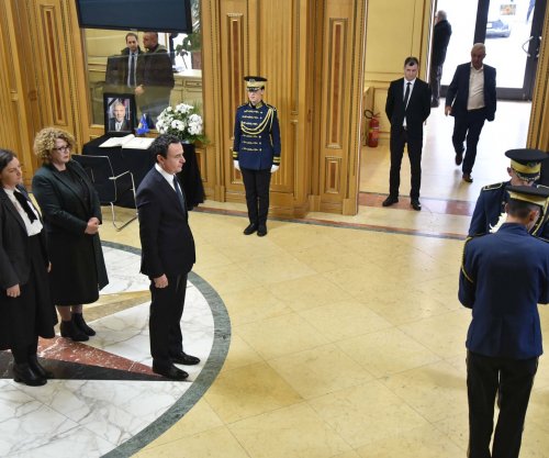 Kurti me Rizvanollin e Hajdarin bëjnë homazhe për Dacin