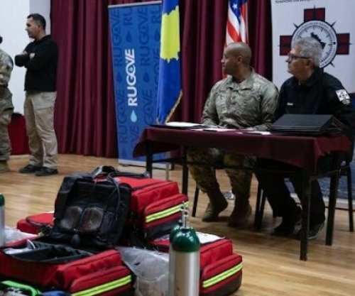 KFOR-i dhuron pajisje mjekësore për Shoqatën e Kërkim-Shpëtimit të Kosovës