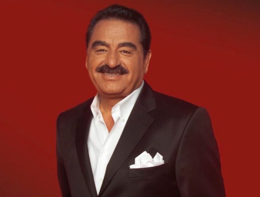 Ibrahim Tatlises ribashkohet me ishin pas 25 vitesh, shpërthen në lot