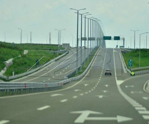 Digjet një furgon në autostradën “Ibrahim Rugova”