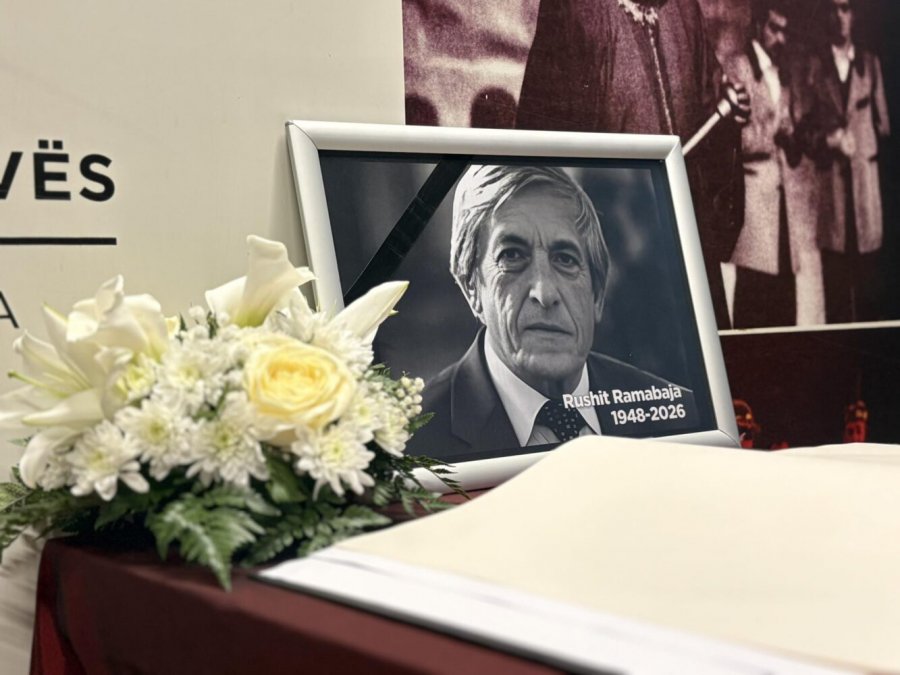 Mbahen homazhe në nderim të Rushit Ramabajës