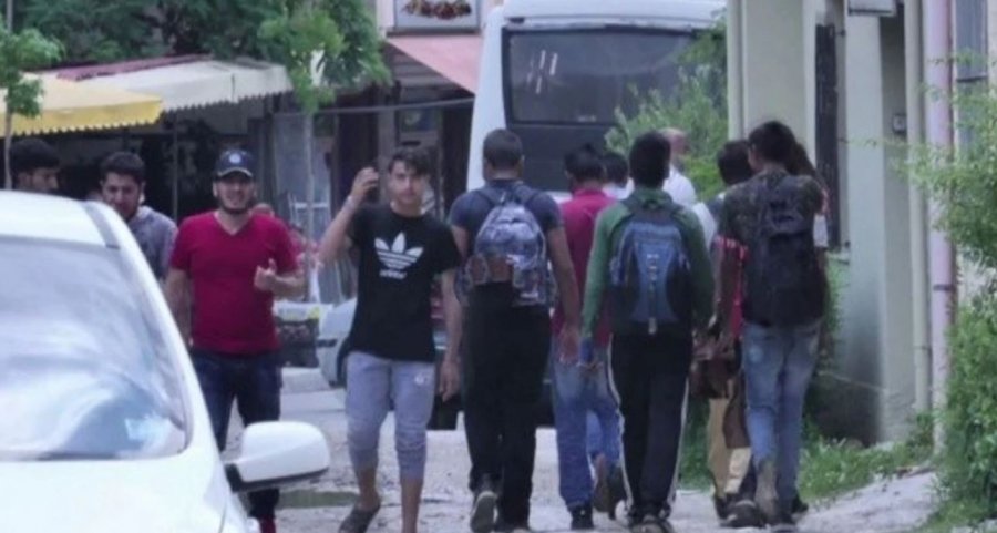 Qendra të reja emigrimi  mes atyre që përdorën Shqipërinë si tranzit edhe 100 rusë