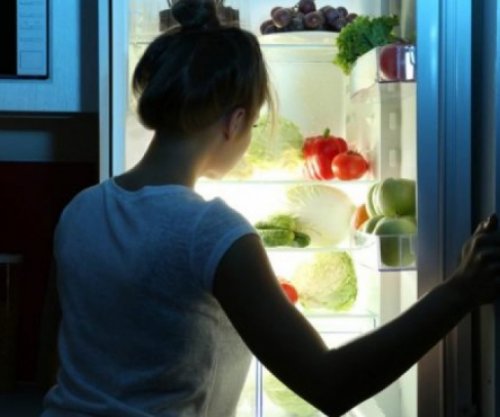 Ushqimet që nuk duhet t’i konsumoni në mbrëmje