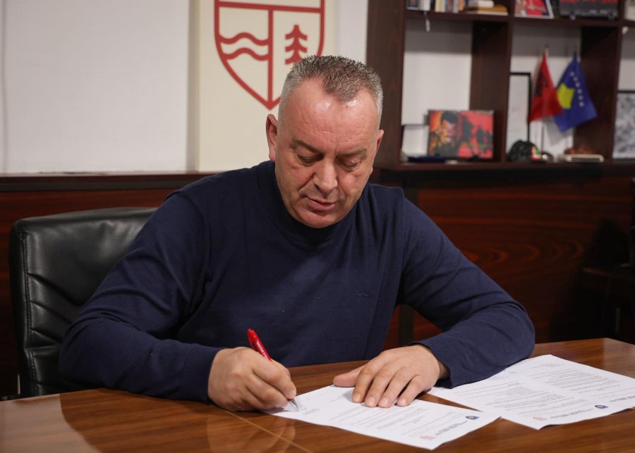 Ramosaj nis vitin me vendime sociale, 500 euro për pacientët me sëmundje malinje dhe 300 euro për nënat lehona