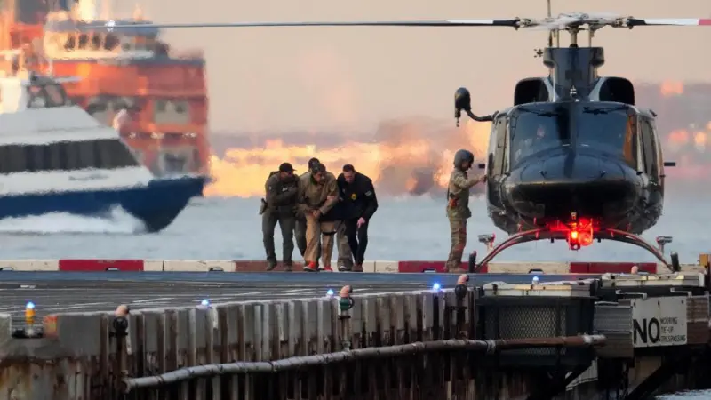 Mediat ndjekin live rrugën e Nicolas Maduros drejt gjykatës [video]