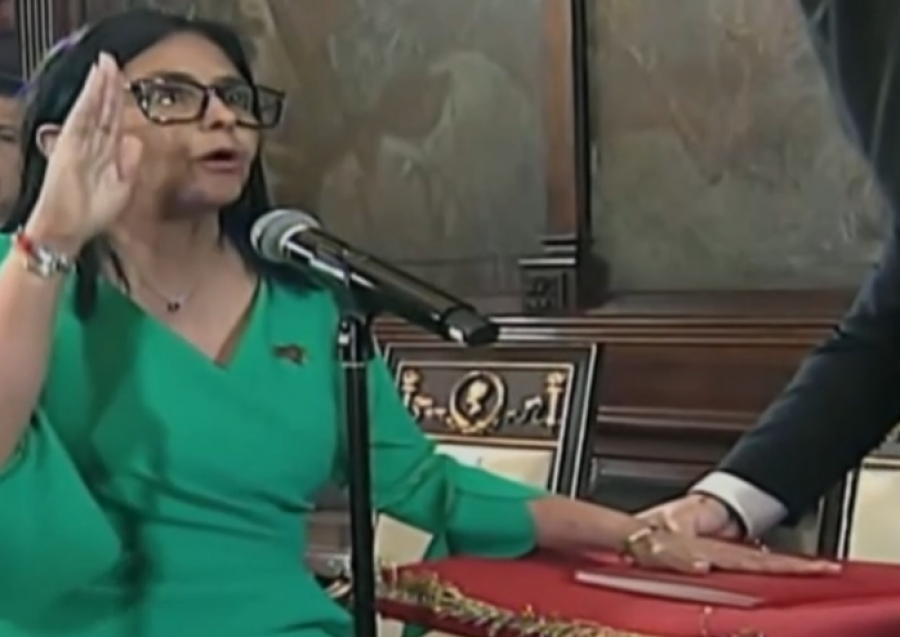 Zyrtare: Delcy Rodriguez betohet si presidente e përkohshme e Venezuelës