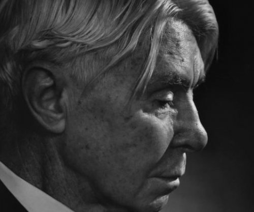 Carl August Sandburg, fitues i trefishtë i çmimit Pulitzer