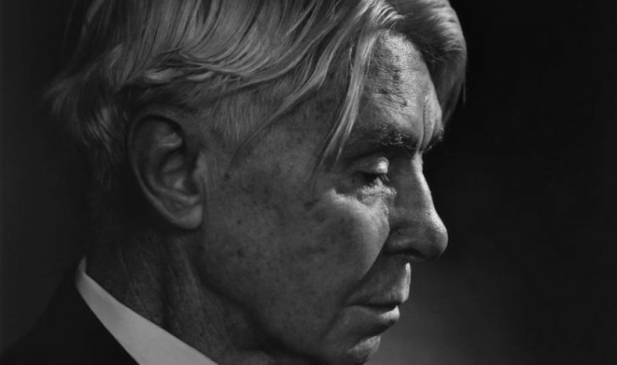 Carl August Sandburg  fitues i trefishtë i çmimit Pulitzer