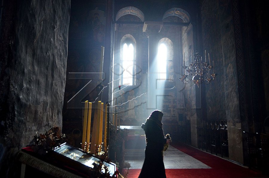 Presidentja Osmani uron Krishtlindjen ortodokse