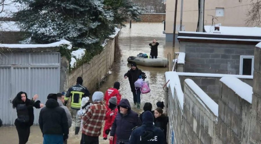 Vërshimet e ujit  evakuohen disa banorë nga Lagjja e Boshnjakëve
