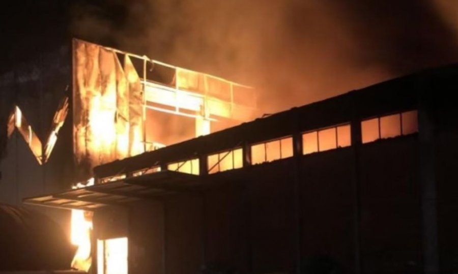 Digjet objekti i një biznesi në Gjakovë  nuk raportohet për të lënduar