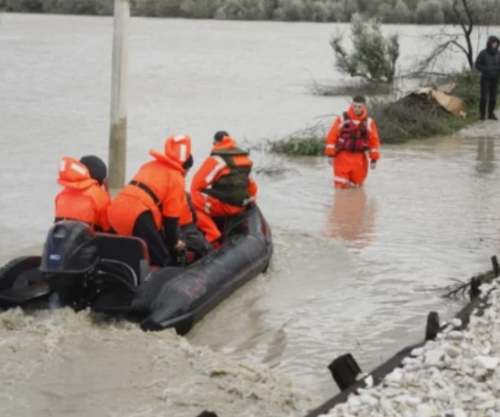 Mbi 13 mijë hektarë tokë e përmbytur dhe 1.587 banesa nën ujë në Shqipëri
