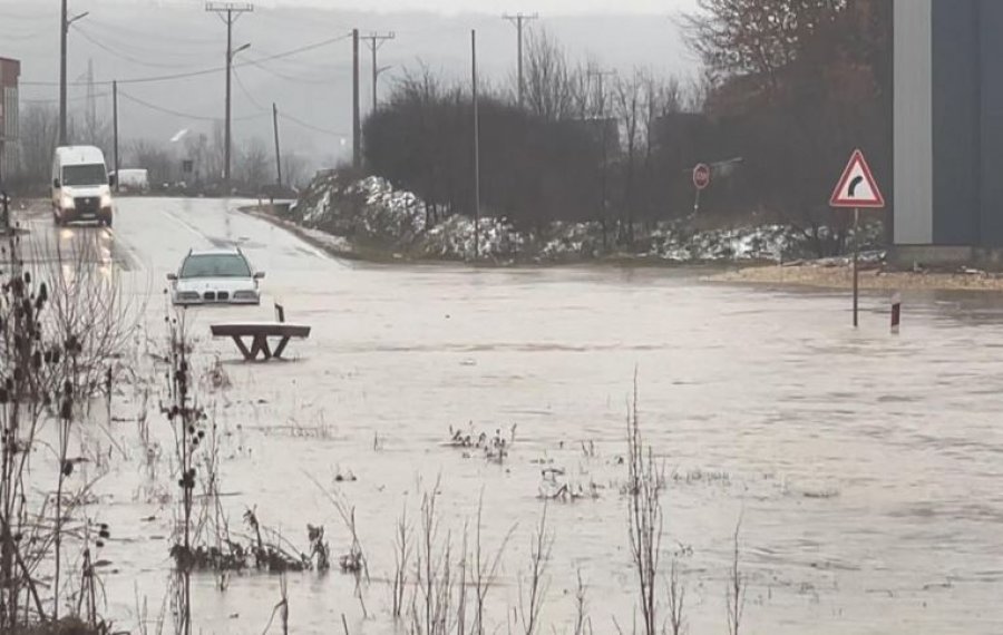 Ferizaj  reshjet e shiut shkaktuan përmbytje në këtë komunë