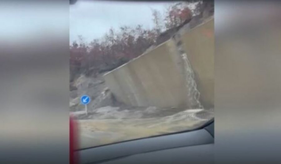 Udhëtarët i frikësohen shembjes së murit në rrugën Gjakovë – Klinë 