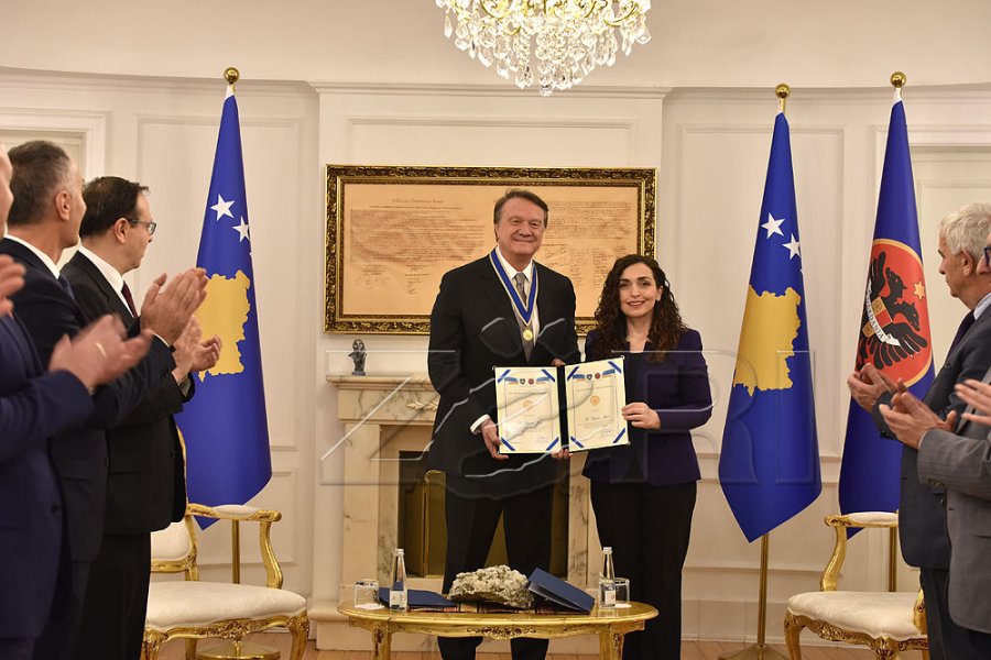 Arati i lumtur që mori medaljen presidenciale: Kosova, vend i madh në sport