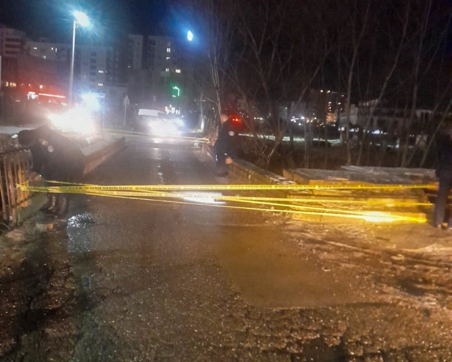 Mbyllet përkohësisht ura në rrugën Drenas-Shtrubullovë-Krajkovë pas dëmtimeve nga vërshimet