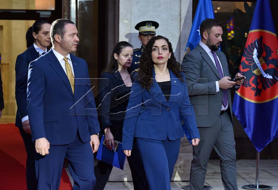 Spahiu: Vjosa Osmani nuk e meriton të rizgjidhet presidente e Kosovës