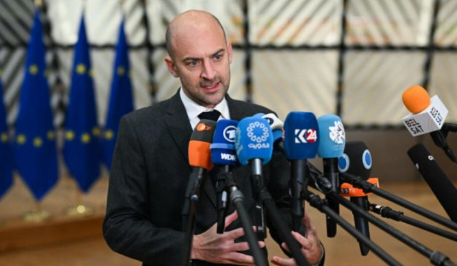 Ministri i Jashtëm francez: BE-ja ka përgjegjësi strategjike për Grenlandën