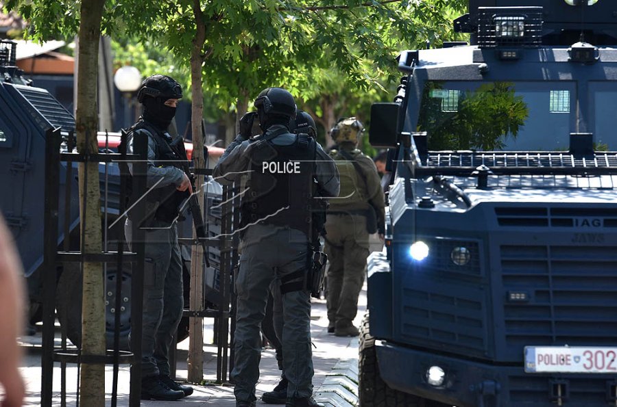 Detaje nga aksioni në Veri kundër lojërave të fatit, intervistohen 3 të dyshuar, dy të tjerë po kërkohen nga Policia