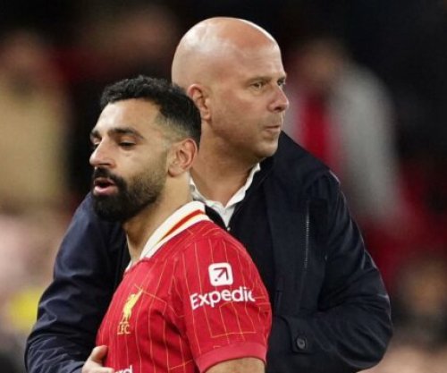 Arne Slot tregon se kur do të rikthehet Salah