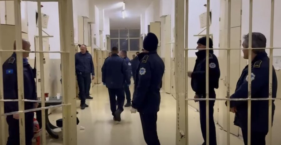 Bastisje në Qendrën Korrektuese të Dubravës  përfshihen Policia dhe Njësia K9