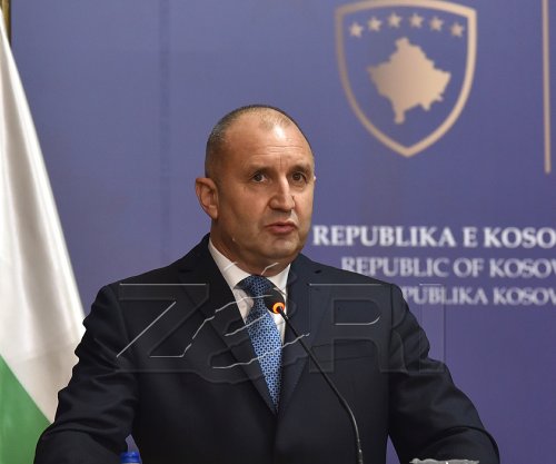 Presidenti bullgar jep dorëheqje