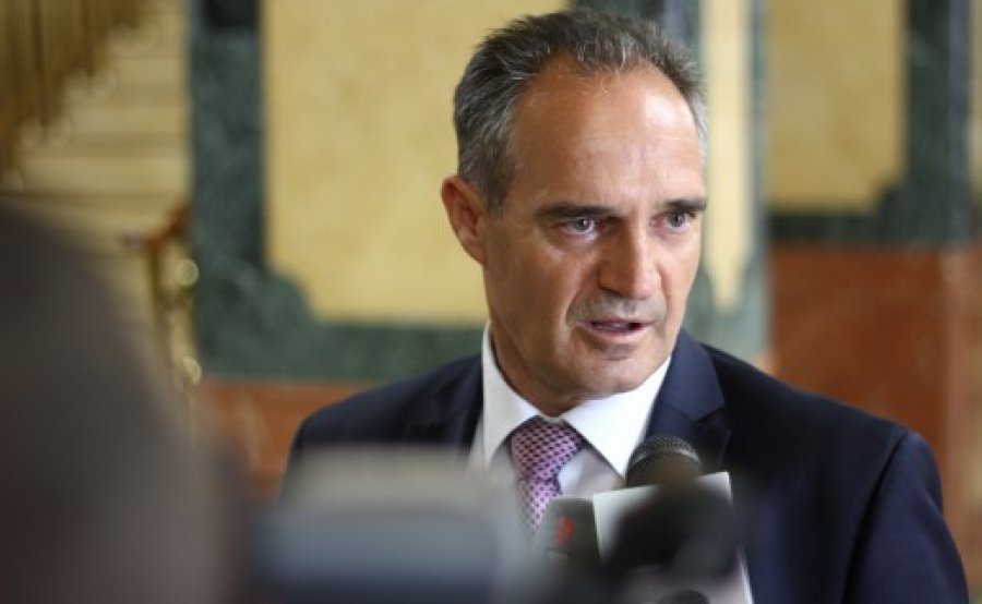 Reagon Nait Hasani: Votat e mia janë rritur në mënyrë të padrejtë, duke u përdorur emri im