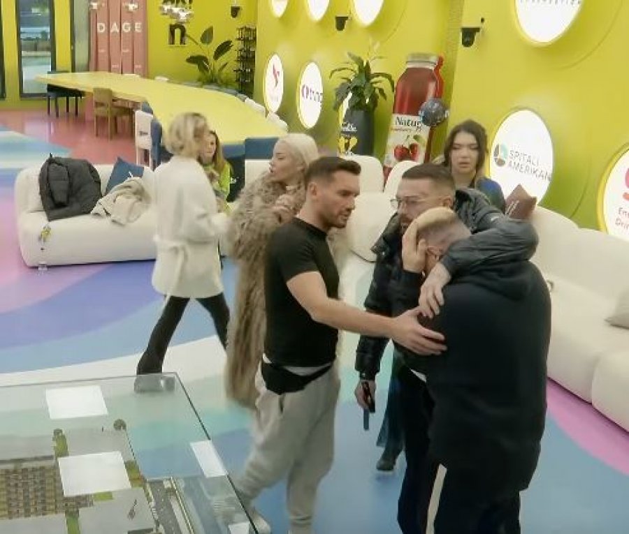  Momenti kur Labi e kupton që i ka vdekur gjyshi [video]