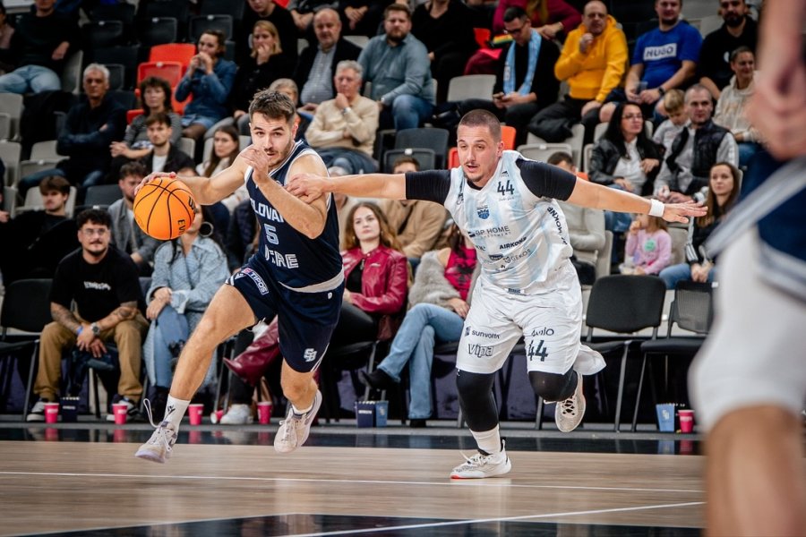 enbl-prishtina-humb-ne-sekondat-e-fundit-peja-e-pafuqishme-ndaj-klubit-grek