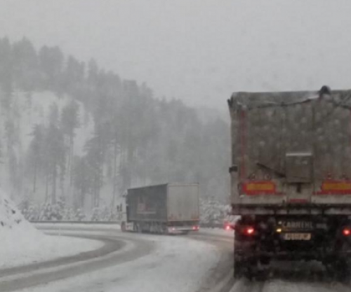 Kamioni doli nga rruga, humb jetën afër Kriva Pallankës së Maqedonisë 56-vjeçari nga Kosova