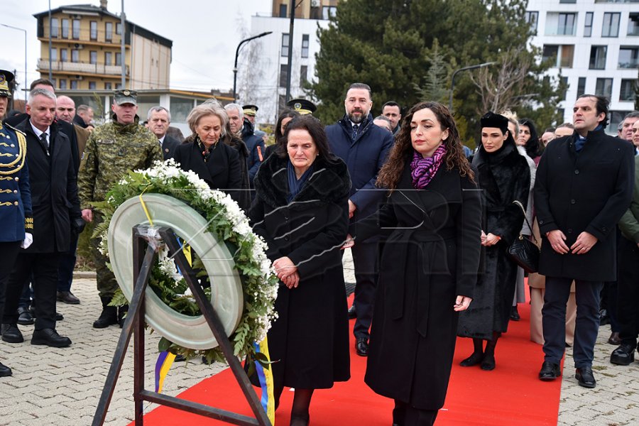 Osmani për Rugovën: Bëri bashkë gjithë popullin për kauzën e tij për liri, pavarësi dhe demokraci