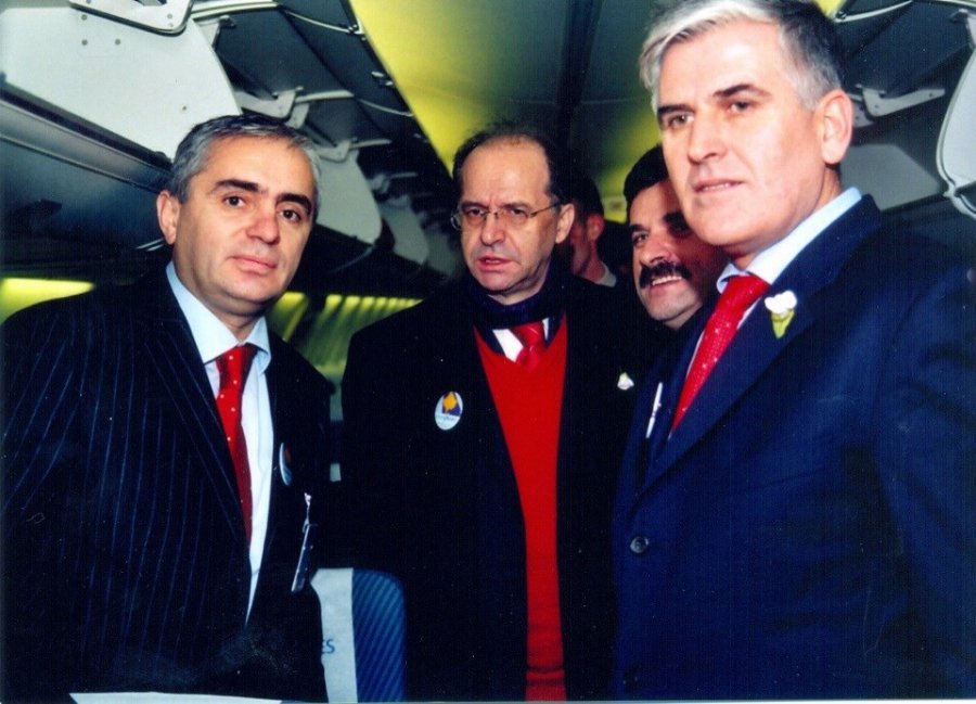 Remzi Ejupi përkujton Ibrahim Rugovën në 20-vjetorin e vdekjes