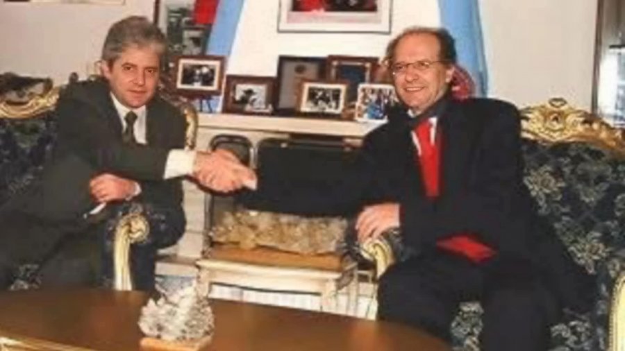 Ali Ahmeti në 20-vjetorin e vdekjes së Ibrahim Rugovës: Ndërtoi themelet e diplomacisë kosovare