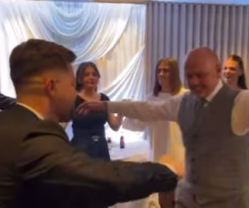 Festë e valle në familjen emblematike Jashari, vallëzimi i Murat Jasharit në fejesën e nipit të tij