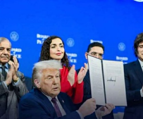 “Presidenti i Paqes”, Shtëpia e Bardhë ndan foton e Trumpit ku shihet edhe Osmani