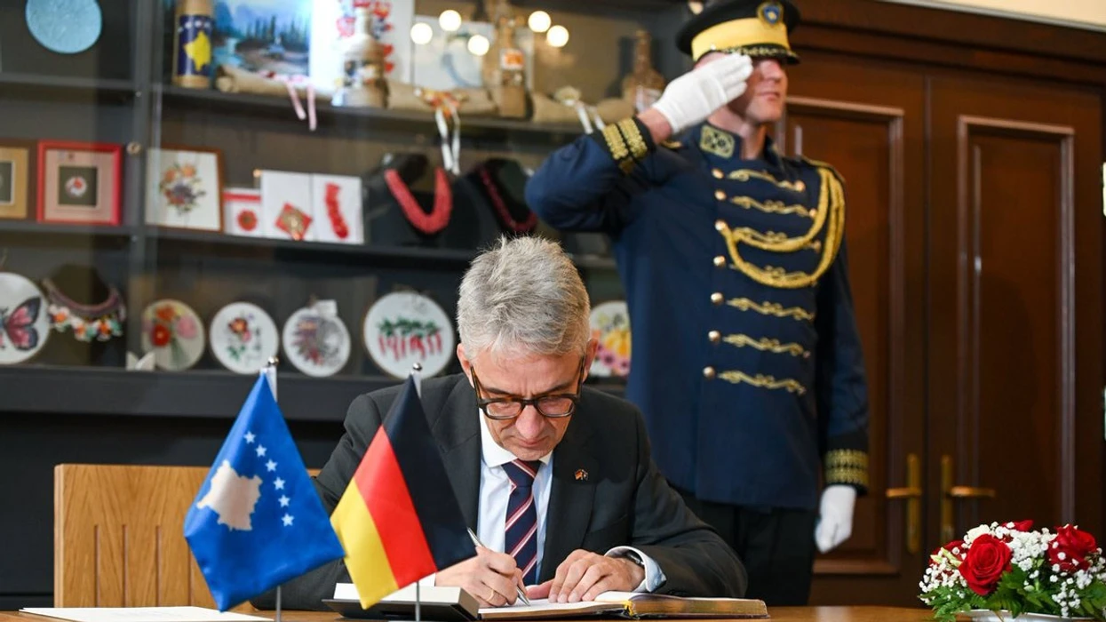 Ambasadori gjerman shkruan për 100 ditët në Kosovë  Ngrohtësia e njerëzve e bën vendin të veçantë