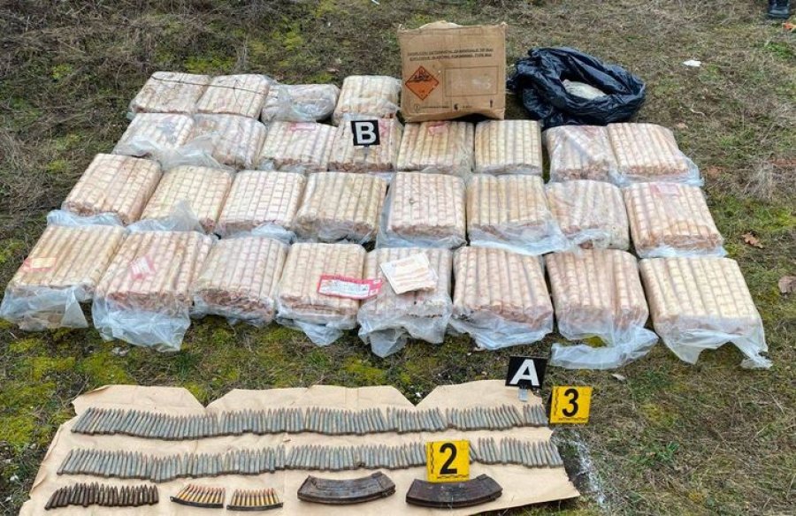 Dyshohet se janë kapur 140 kilogramë eksplozivë në Jaglenicë të Zubin Potokut