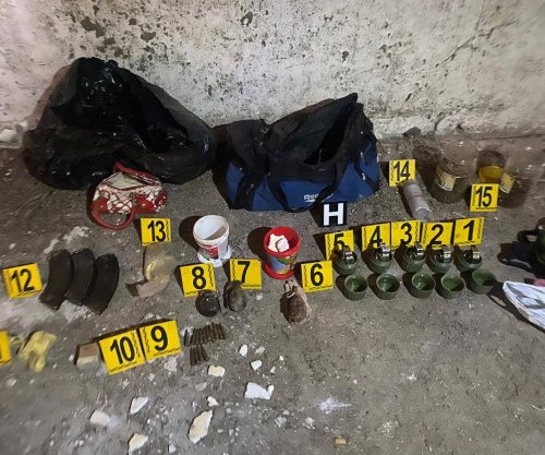 Policia gjen municion dhe granata dore në një shtëpi të braktisur në Zveçan